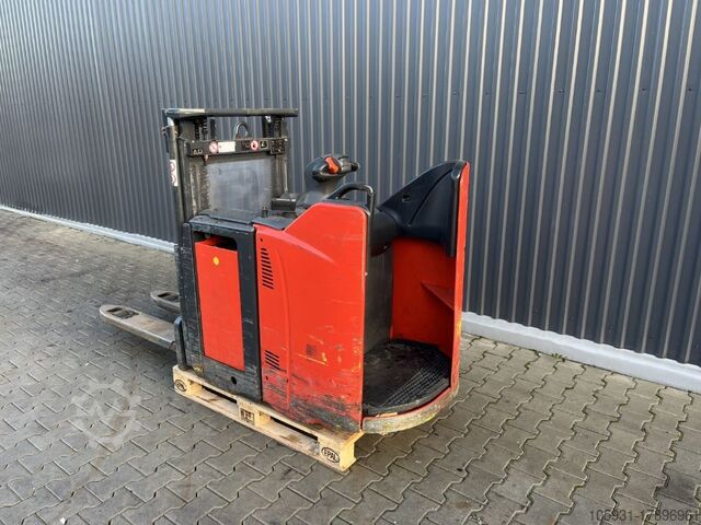 Fahrerstandstapler Linde D12SP
