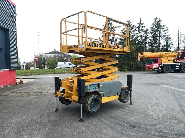 Scissor Lift Haulotte Compact 12 (12m)
