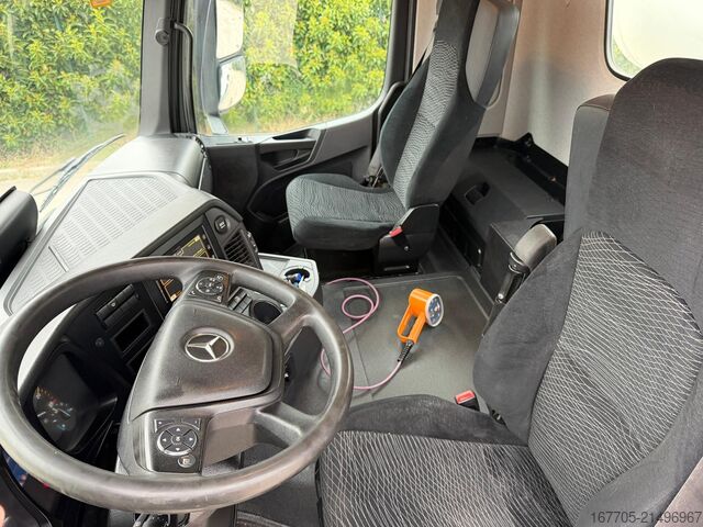 Concrete mixer truck Mercedes-Benz AROCS 4145