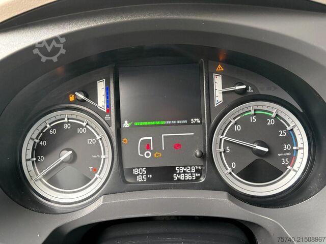 Kühl-/Tiefkühltransport DAF LF220FA + Thermo king + euro 6 + manual