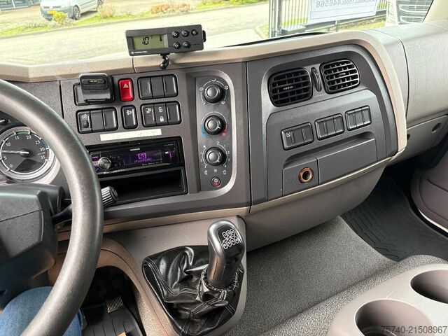 Kühl-/Tiefkühltransport DAF LF220FA + Thermo king + euro 6 + manual