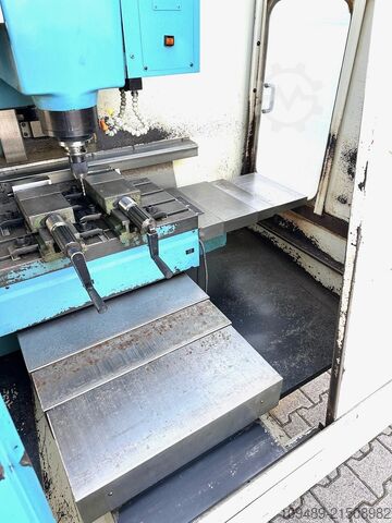 Vertical machining center YCM VMC 65 A / Fanuc OM