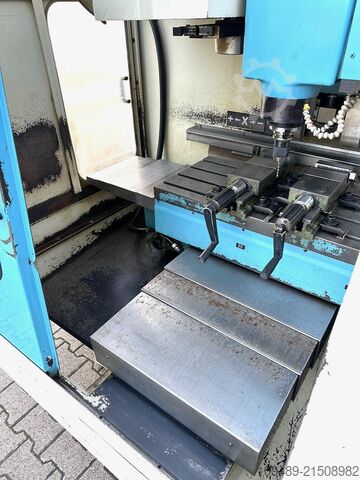 Vertical machining center YCM VMC 65 A / Fanuc OM