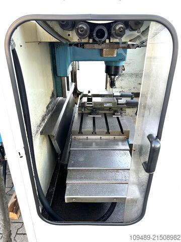 Vertical machining center YCM VMC 65 A / Fanuc OM
