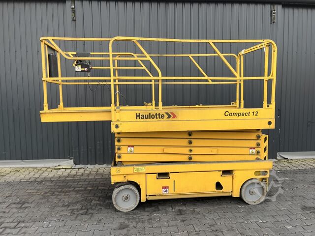 Scherenarbeitsbühne Haulotte Compact 12