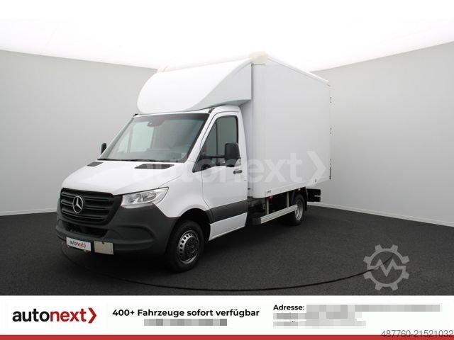 Transporter mit Koffer MERCEDES-BENZ Sprinter 519 Aut.*AHK 3,0t* Distronic+Kamera+Nav