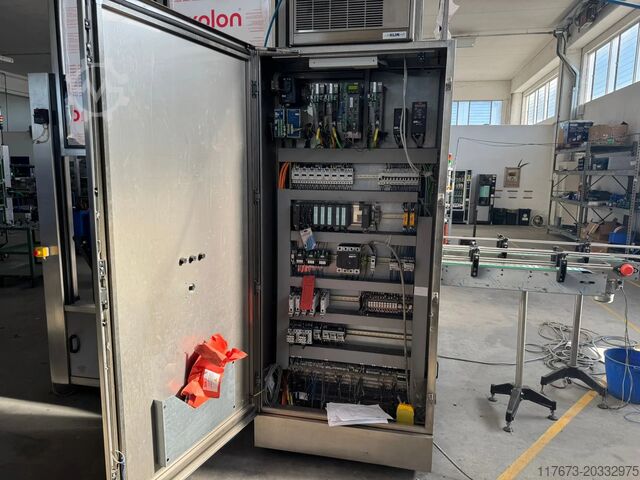 Etikettiermaschine Sacmi Opera 400