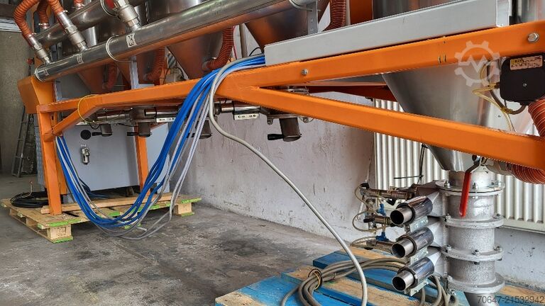 Dry air dryer with vacuum pump Motan Luxor LA/8-200