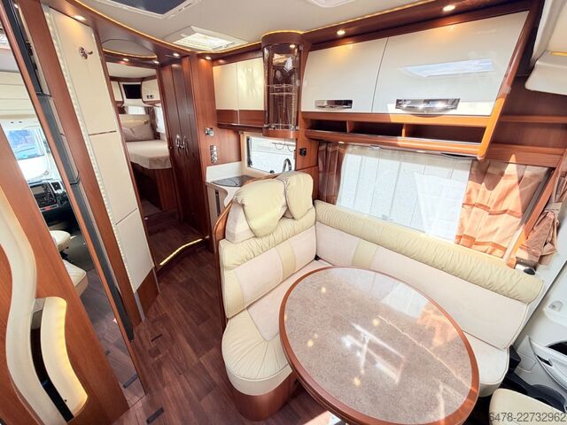 Integriertes Wohnmobil CARTHAGO Chic E-Line I 51 Linerclass Einzelbetten-Hubbett