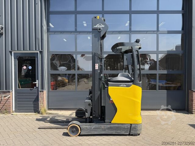 Schubmaststapler Linde R14-01