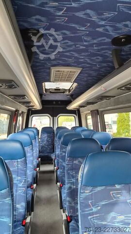 Kleinbus MERCEDES-BENZ Sprinter 516, Daily, Crafter