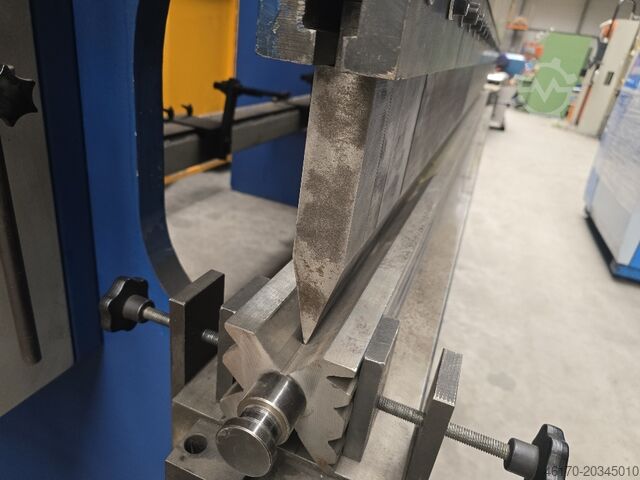 Abkantpresse Haco Atlantic HPT 220 30