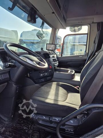 Standard-Traktor DAF CF 450 FT SPACE CAB