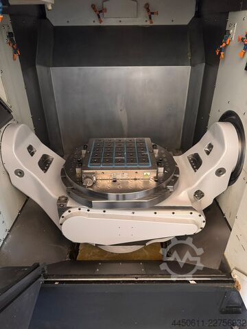 Vertical machining center DOOSAN DVF-6500
