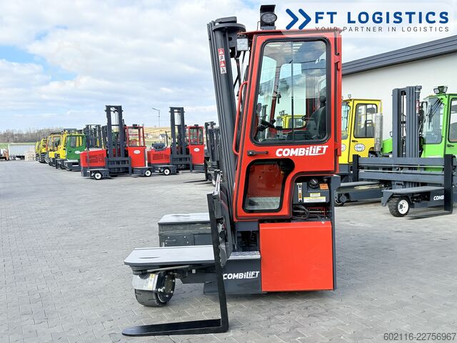 4-way forklift Combilift C3000ET TRIPLEX 5940 WIDE FORK POSITIONE
