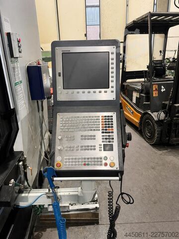 Vertical machining center DOOSAN VCF-850LSR