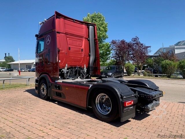 Standard SZM Mercedes-Benz Actros 1853 LS 4x2 F 13 Giga Space KlimaA Luft