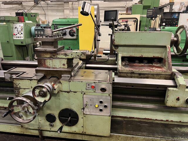 Center lathe TOS SUS 80