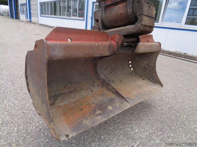 Mobile excavator NEW HOLLAND MH 2.6