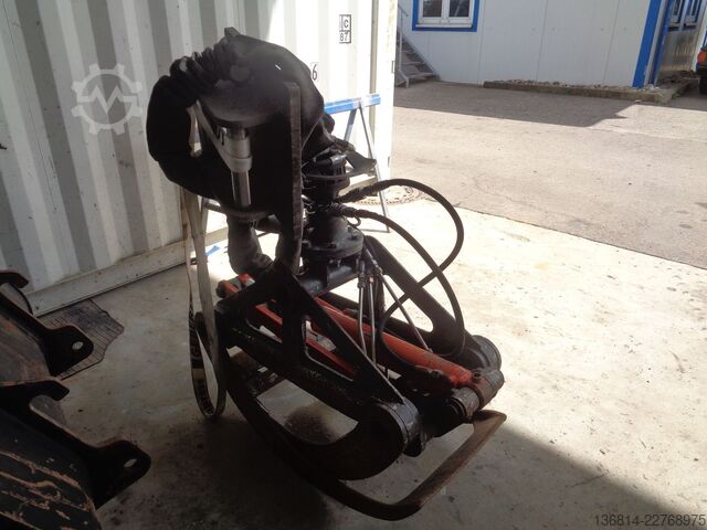 Mobile excavator NEW HOLLAND MH 2.6