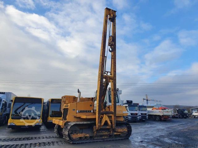 Straßenwalze LIEBHERR RL 42 B / Rohrleger / Pipelayer / nur 4.861h!