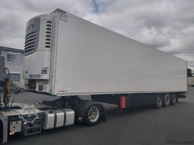 Isolated box semitrailer Schmitz Cargobull SKO 24/L - 13.4 FP Cool V7 DS/BB Pharma