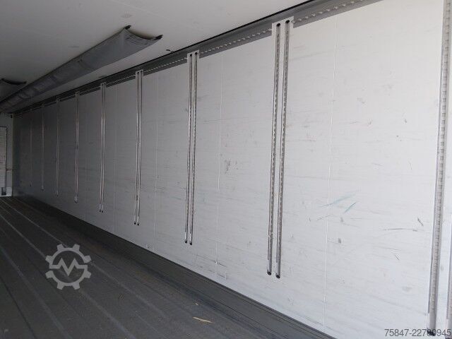 Isolated box semitrailer Schmitz Cargobull SKO 24/L - 13.4 FP Cool V7 DS/BB Pharma