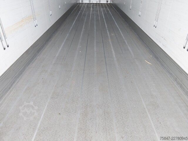 Isolated box semitrailer Schmitz Cargobull SKO 24/L - 13.4 FP Cool V7 DS/BB Pharma
