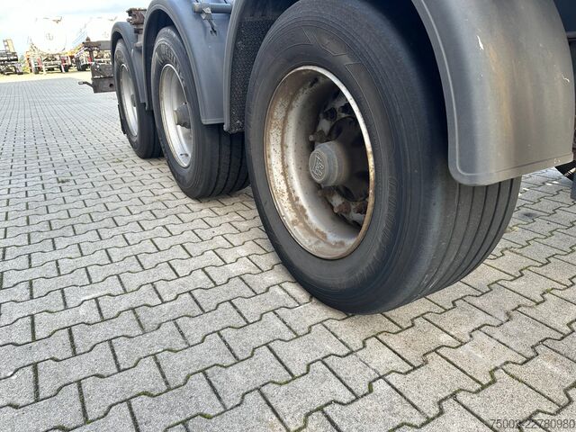 Container transportation Krone 40FT High Cube Chassis / BPW / drum / NL-chassi...