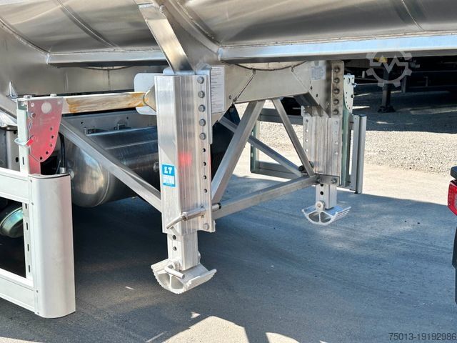 Tanker semitrailer  SCHWARTE JANSKY Hochleistungs-Zubringer, MIETEN?
