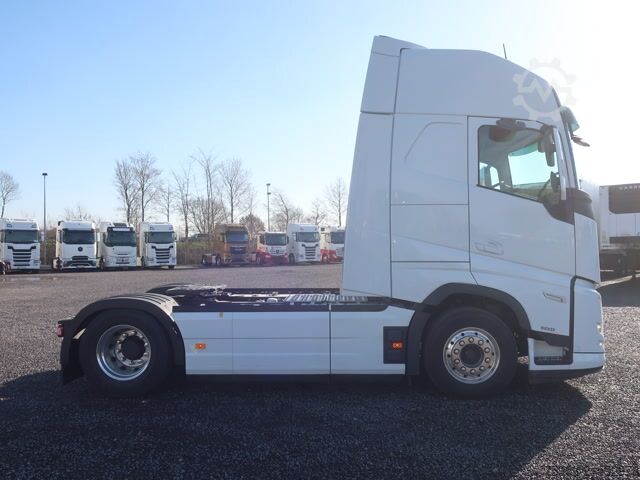 Standard SZM Volvo FH 500 Aero Euro 6 Globetrotter XL Leder