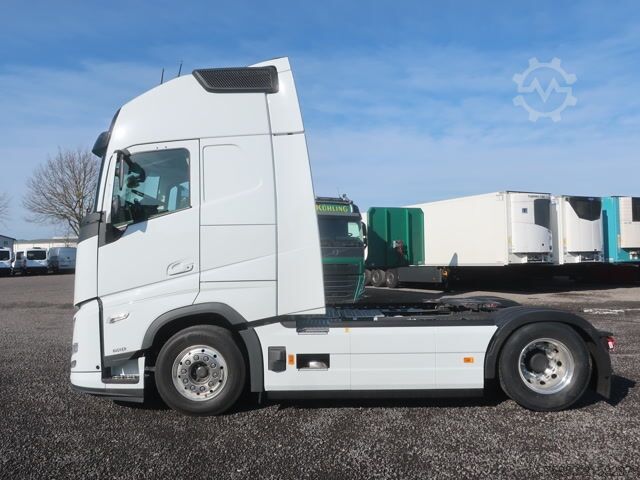 Standard SZM Volvo FH 500 Aero Euro 6 Globetrotter XL Leder