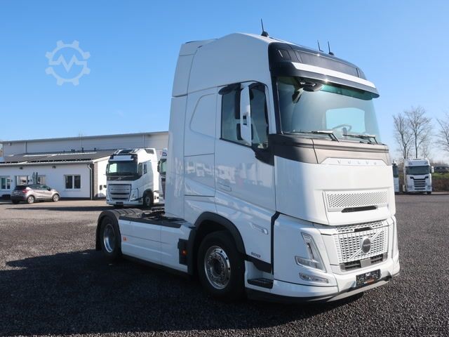 Standard SZM Volvo FH 500 Aero Euro 6 Globetrotter XL Leder