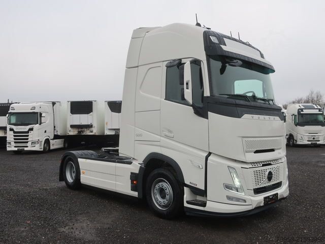 Standard SZM Volvo FH 500 Aero Euro 6 Globetrotter XL Leder Mikrowell
