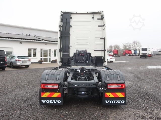 Standard SZM Volvo FH 500 Aero Euro 6 Globetrotter XL Leder Mikrowell