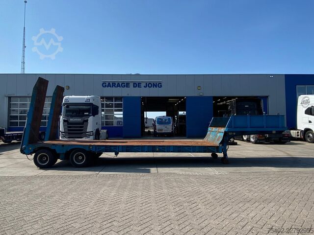 Semi-Tieflader Fruehauf / Hydraulic Ramps / 32 Ton