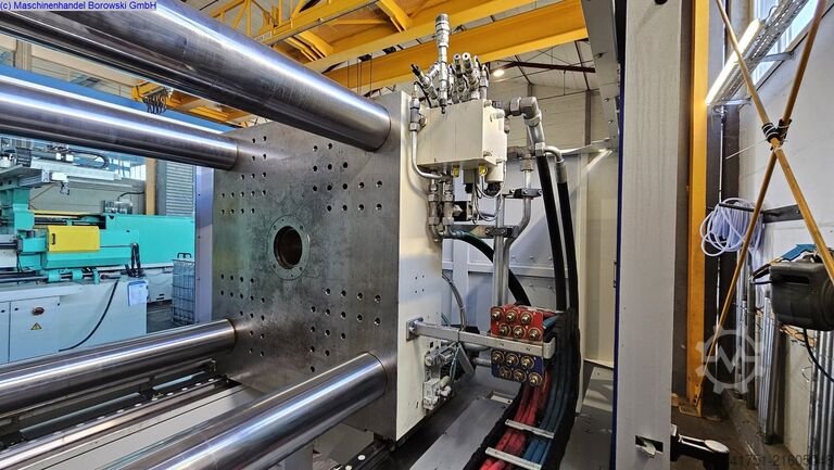 Spritzgießmaschine KRAUSS MAFFEI KM 300-1400 CX