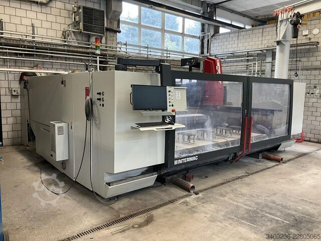 2021 Intermac Master 33.3 3-Achsen-CNC-Bearbeitungszentrum Intermac Master 33.3