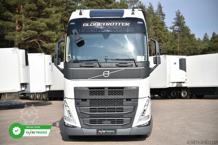 Standard tractor unit VOLVO FH 500 Globetrotter XL Varios