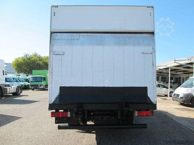 Box van MERCEDES-BENZ Vario 615 *Koffer*LBW*