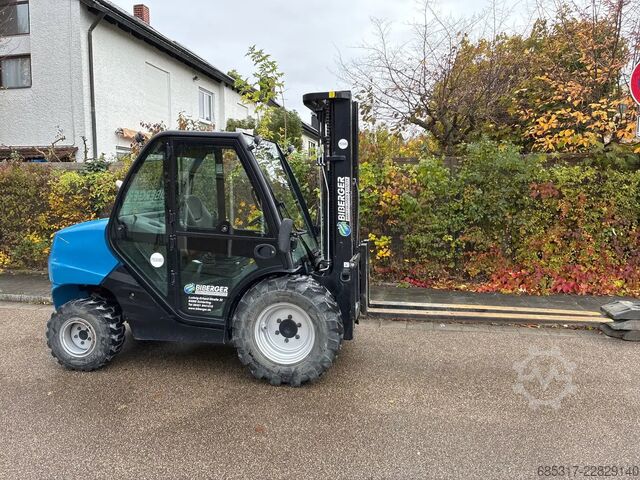 Dieselstapler Manitou MC 30-4