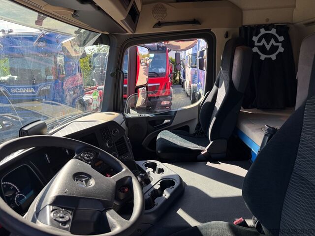 LKW mit Getränkeaufbau MERCEDES-BENZ Actros 2543 Getränke/Retarder/Lenkachse/Klima