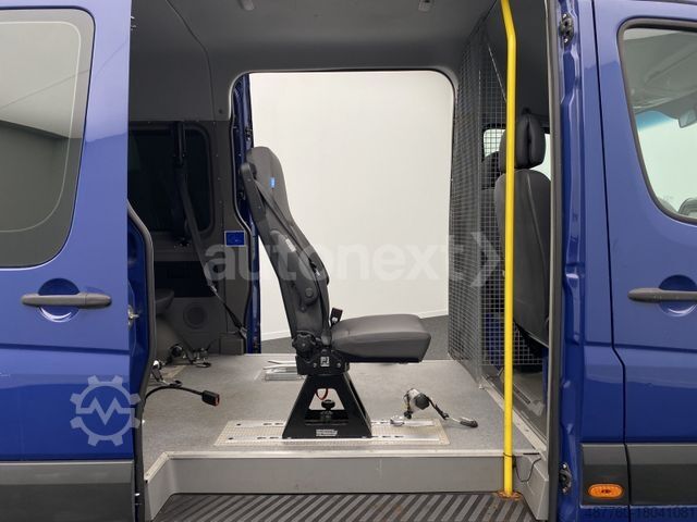 Kleinbus VOLKSWAGEN Crafter Kombi 35 *Rollstuhl-Lift* KAMERA 0903
