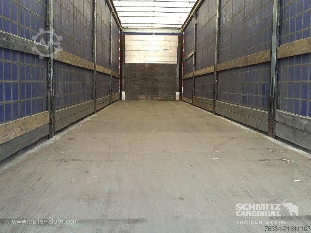 Open semitrailer with tarp Schmitz Cargobull Semitrailer Curtainsider Standard Hayon