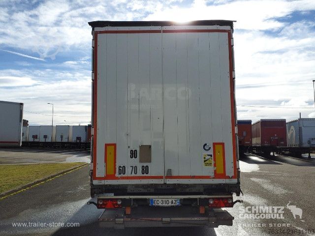 Open semitrailer with tarp Schmitz Cargobull Semitrailer Curtainsider Standard Hayon