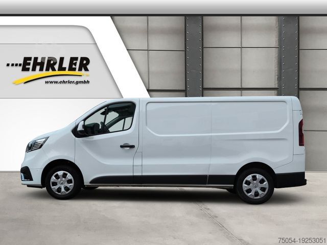 Transporter mit Koffer RENAULT Trafic Kasten 2,0 Blue dCi 150