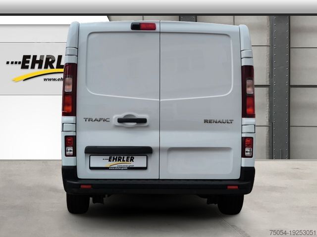 Transporter mit Koffer RENAULT Trafic Kasten 2,0 Blue dCi 150