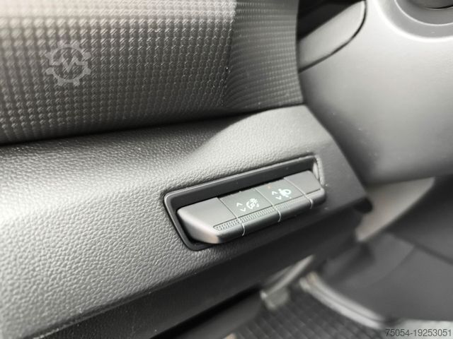 Transporter mit Koffer RENAULT Trafic Kasten 2,0 Blue dCi 150