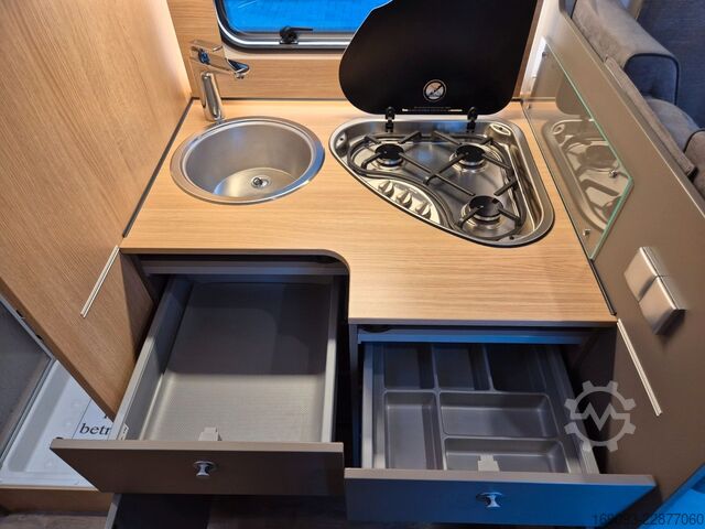 Teilintegriertes Wohnmobil LMC Tourer Lift H730G *Automatik*Klimaanlage*Radio