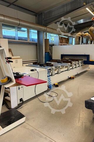 Bearbeitungszentrum SCM morbidellli author m100